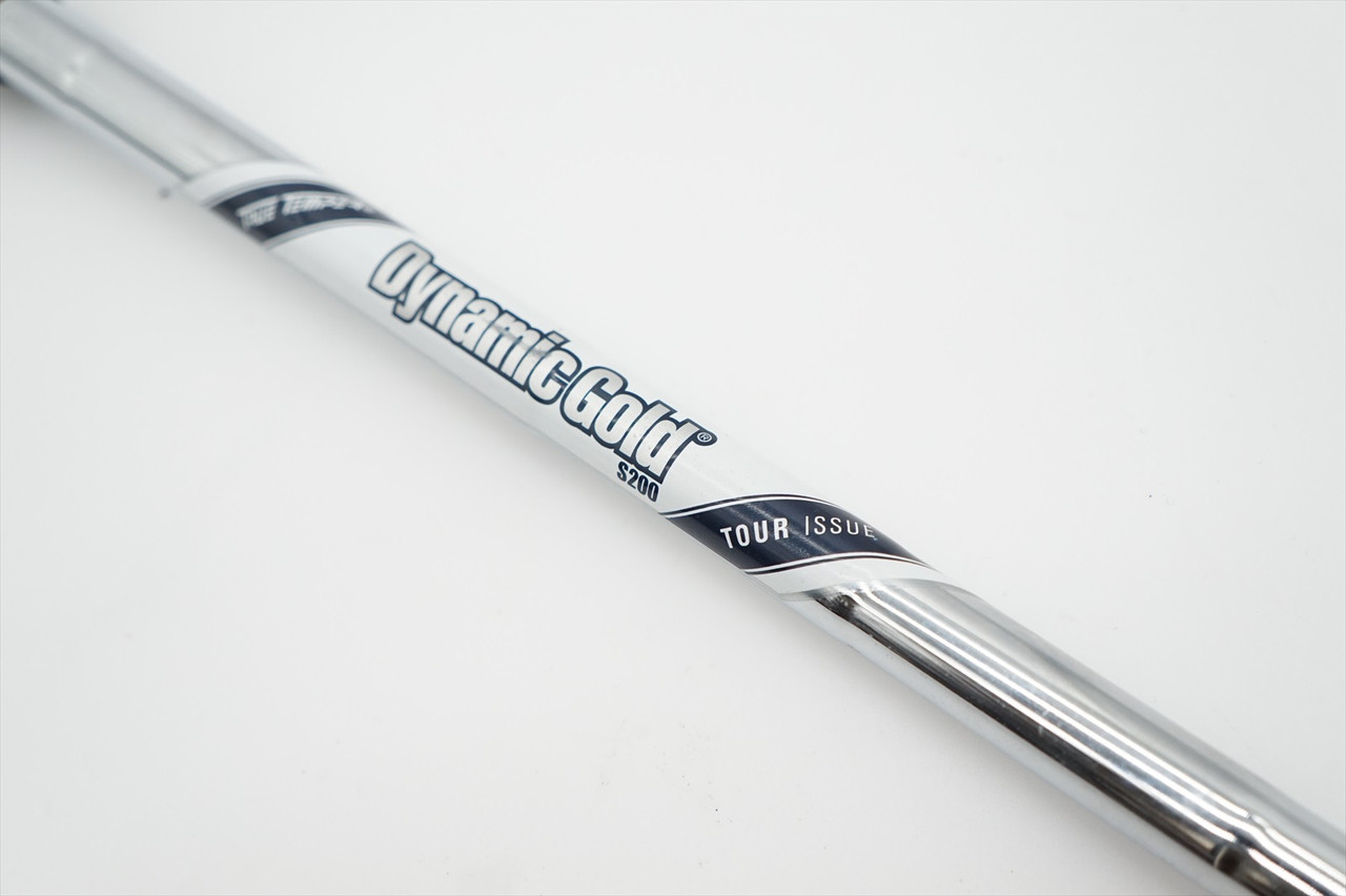 True Temper Dynamic Gold Tour Issue S200 120G 33