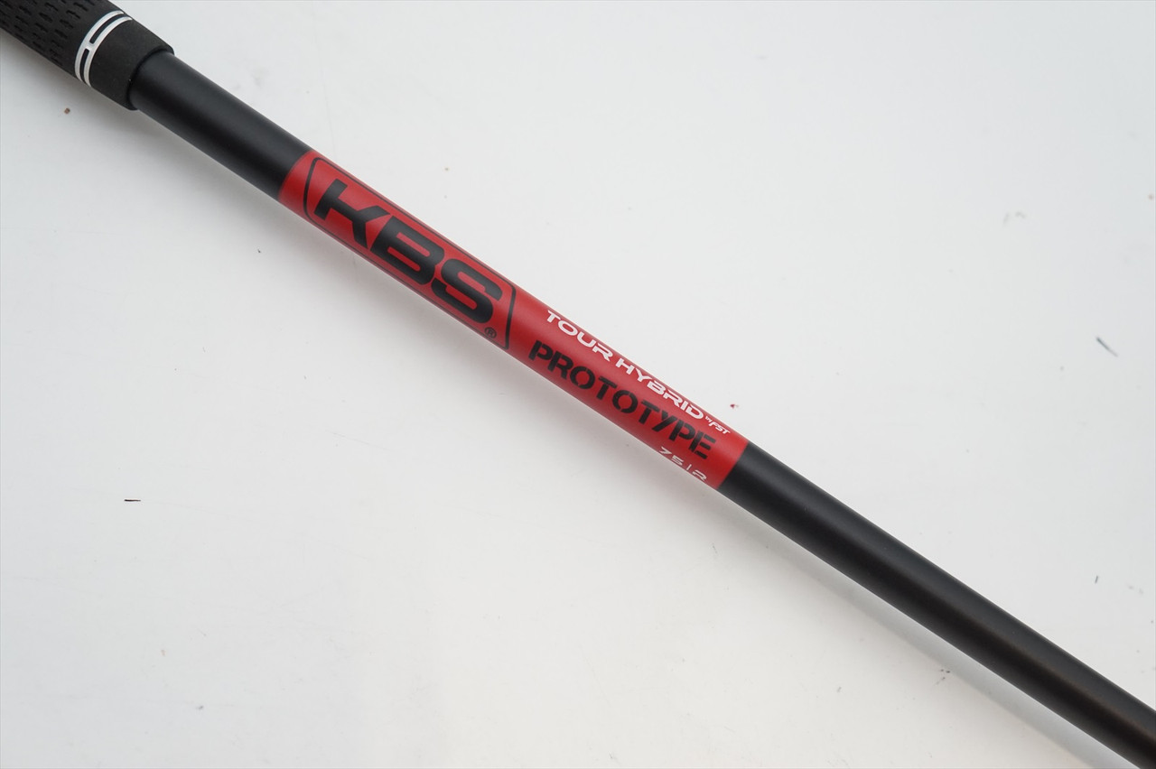 SIM MAX 5U 25° KBS tour hybrid prototype KBS Tour Hybrid Prototype Shaft Review - Driving Range Heroes