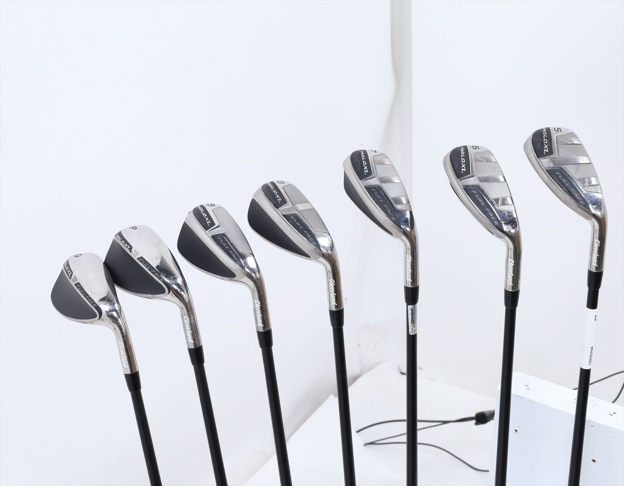 Cleveland Halo Xl Full Face Iron Set 5-Pw, Gw Regular Flex Helium