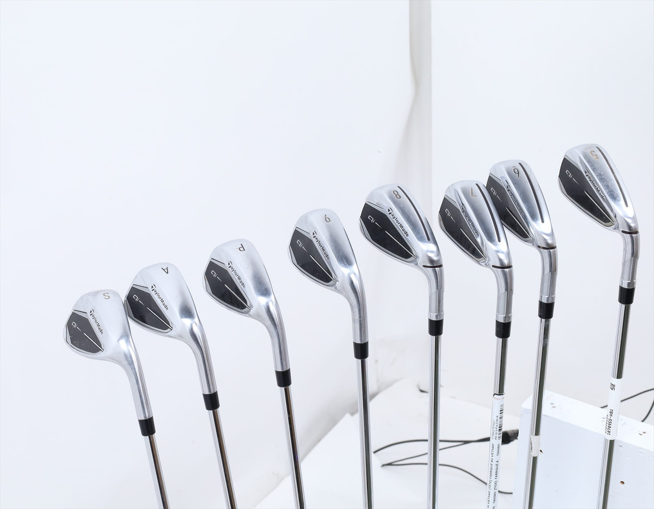 Taylormade Qi Iron Set 5-Pw, Aw, Sw Regular Flex Kbs Max Mt 85