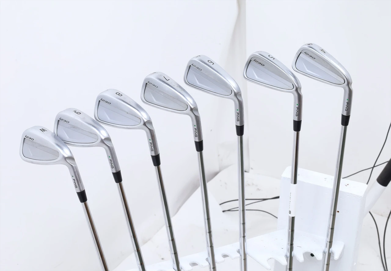 Ping I230 Green Dot Iron Set 4-Pw Extra Stiff Flex Dynamic Gold