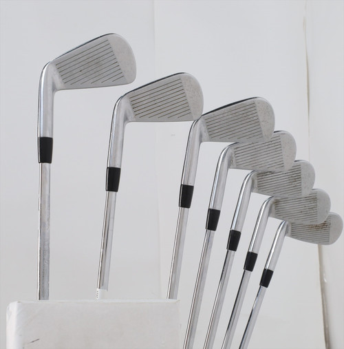 Titleist 716 Mb Iron Set 4-Pw Stiff Dynamic Gold Steel
