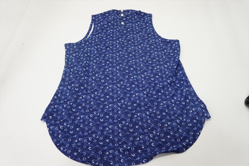 Peter Millar Scottie Tossed Paisley Sleeveless Shell Polo Womens Small Navy 986A Peter Millar Scottie Tossed Paisley Sleeveless Shell Polo Womens Small Navy 986A
