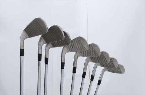Titleist 775.Cb Iron Set 4-Pw, Gw Stiff Flex Dynamic Gold Steel
