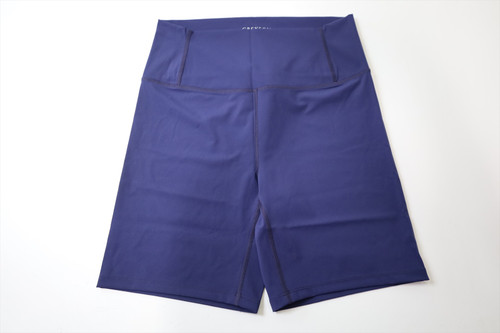 Greyson Golf Luna Shorts Womens Size Medium Midnight Sky 980E New 01307921 Greyson Golf Luna Shorts Womens Size Medium Midnight Sky 980E New 01307921