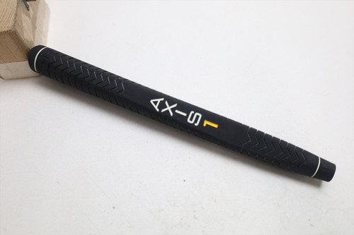 New Axis 1 Golf Lamkin Deep Etched Putter Grip Black/White