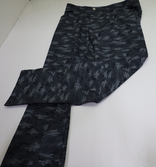 New Peter Millar Golf Camo Pants Mens Size W34/L32 Iron Regular 1000 i 01312004 New Peter Millar Golf Camo Pants Mens Size W34/L32 Iron Regular 1000 i 01312004