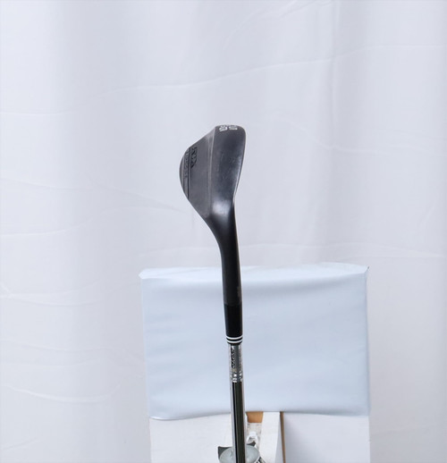 Cleveland Rtx 6 Zipcore Black Satin Wedge 56°-6 Low Dynamic Gold 12587002 Fair Cleveland Rtx 6 Zipcore Black Satin Wedge 56°-6 Low Dynamic Gold 12587002 Fair