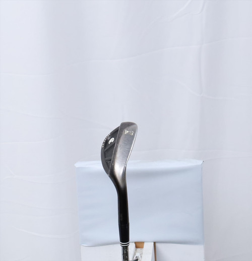 Cleveland 588 Rtx 2.0 Cb Black Satin Wedge 54°-8 Dynamic Gold 12710008 Fair Cleveland 588 Rtx 2.0 Cb Black Satin Wedge 54°-8 Dynamic Gold 12710008 Fair