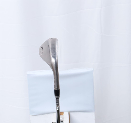Cleveland Rtz Mid Grind Tour Rack Wedge 52°-10 Dynamic Gold S400 12742581 Good Cleveland Rtz Mid Grind Tour Rack Wedge 52°-10 Dynamic Gold S400 12742581 Good