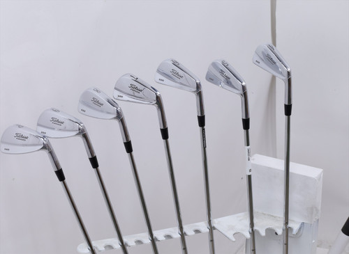 Titleist 680 Forged Iron Set 4-Pw Stiff Flex Dynamic Gold S300 Steel 12792112 Titleist 680 Forged Iron Set 4-Pw Stiff Flex Dynamic Gold S300 Steel 12792112