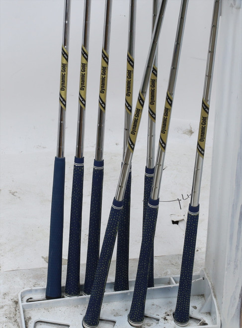 Mizuno Jpx 925 Hot Metal Black Iron Set 4-Pw, Gw Extra Stiff