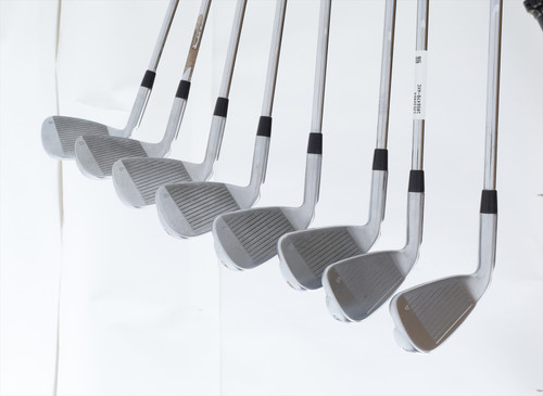 Ping G425 Black Dot Iron Set 4-Pw, Uw Stiff Flex Elevate 95 Vss