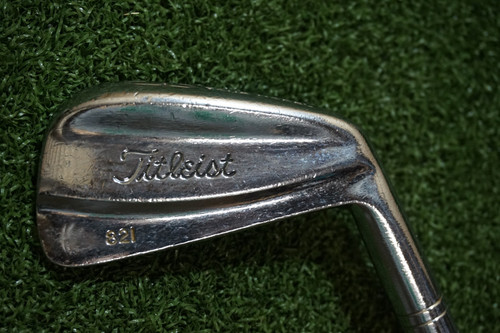Titleist 821 Stiff Flex 3 Iron 40" Steel 527036 Right Handed Golf Club J71 Titleist 821 Stiff Flex 3 Iron 40" Steel 527036 Right Handed Golf Club J71