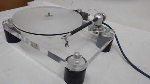 Basis 2000 Turntable with Unify Arm