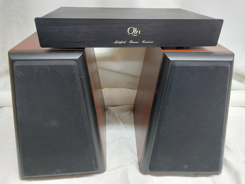 QLN Classic Signature HD II Speakers with External Passive Crossovers & Stands