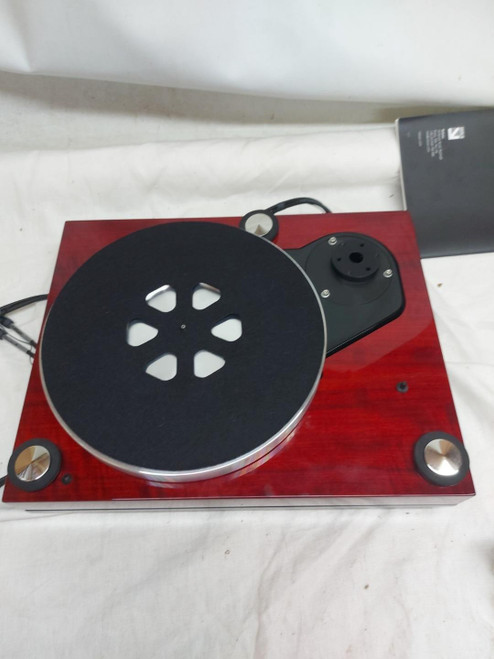 Roksan Xerxes 20 Plus turntable with Sara Arm & XPS7 PSU