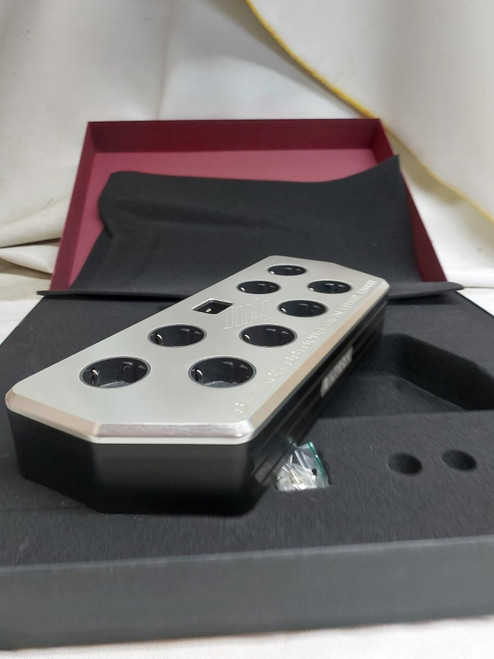 Siltech Signature Octopus Eight Power Block