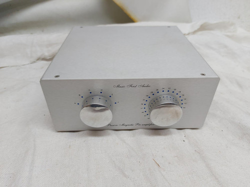 Music First Classic V2 Silver Wired Preamp