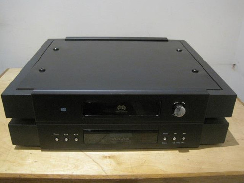 DCS Verdi Super Audio CD Transport & Flight Case
