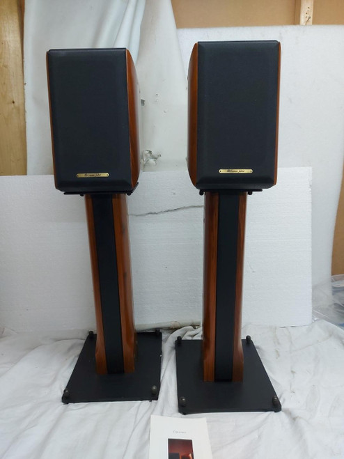 Sonus Faber Concertino Speakers with Iron Wood Stands