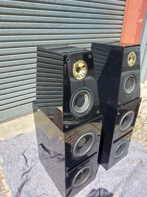 Hyperion 938  Speakers Boxed