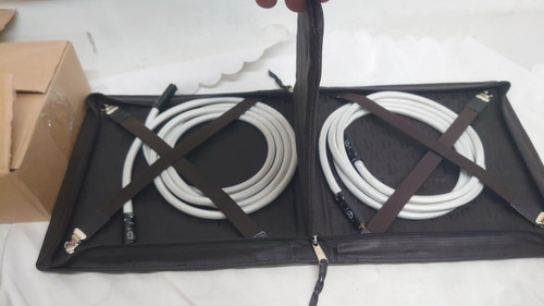 Argento Serenity Signature 2.5m Silver Interconnect Cables