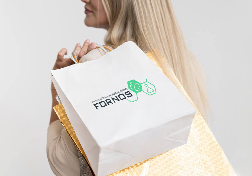 Encargo exprés en Farmacia Fornos, en Cangas, Pontevedra