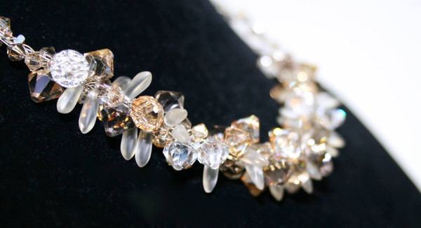 Kumihimo Sparks in a neutral color palette