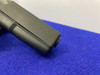 *Glock 22 Gen 2 .40 S&W Black 4.49" -ORIG TUPPERWARE CASE/CONTENTS- Amazing