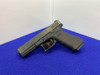 Glock 22 Gen 3 .40 S&W Black *HEAD TURNING FISH GILL SLIDE W/ RTF2 FRAME*