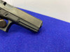 Glock 22 Gen 3 .40 S&W Black *HEAD TURNING FISH GILL SLIDE W/ RTF2 FRAME*
