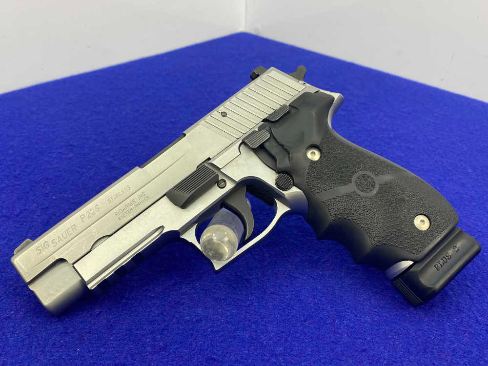 SIG Sauer P226 Stainless .40 S&W 4.4