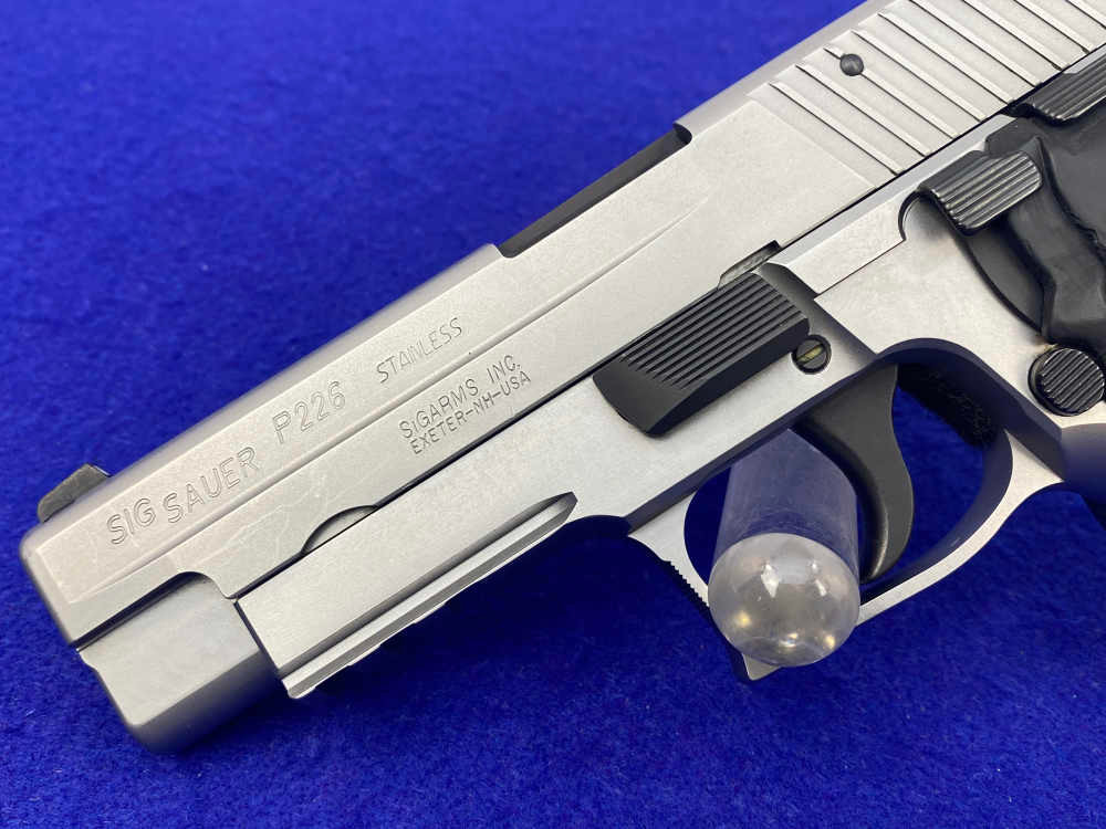 SIG Sauer P226 Stainless .40 S&W 4.4