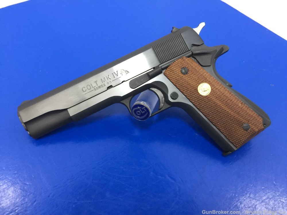 1984 Colt Government MK IV Series 80..*RARE 9mm ROYAL BLUE