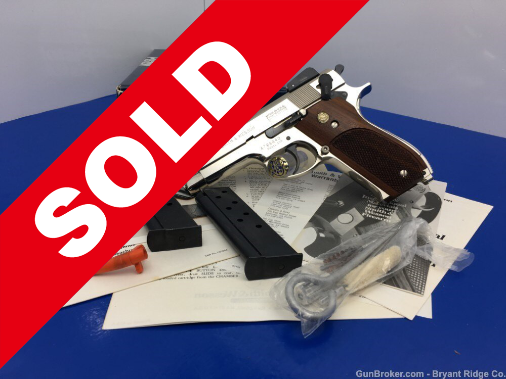 1982 Smith and Wesson Model 539 9mm Nickel Finish 4
