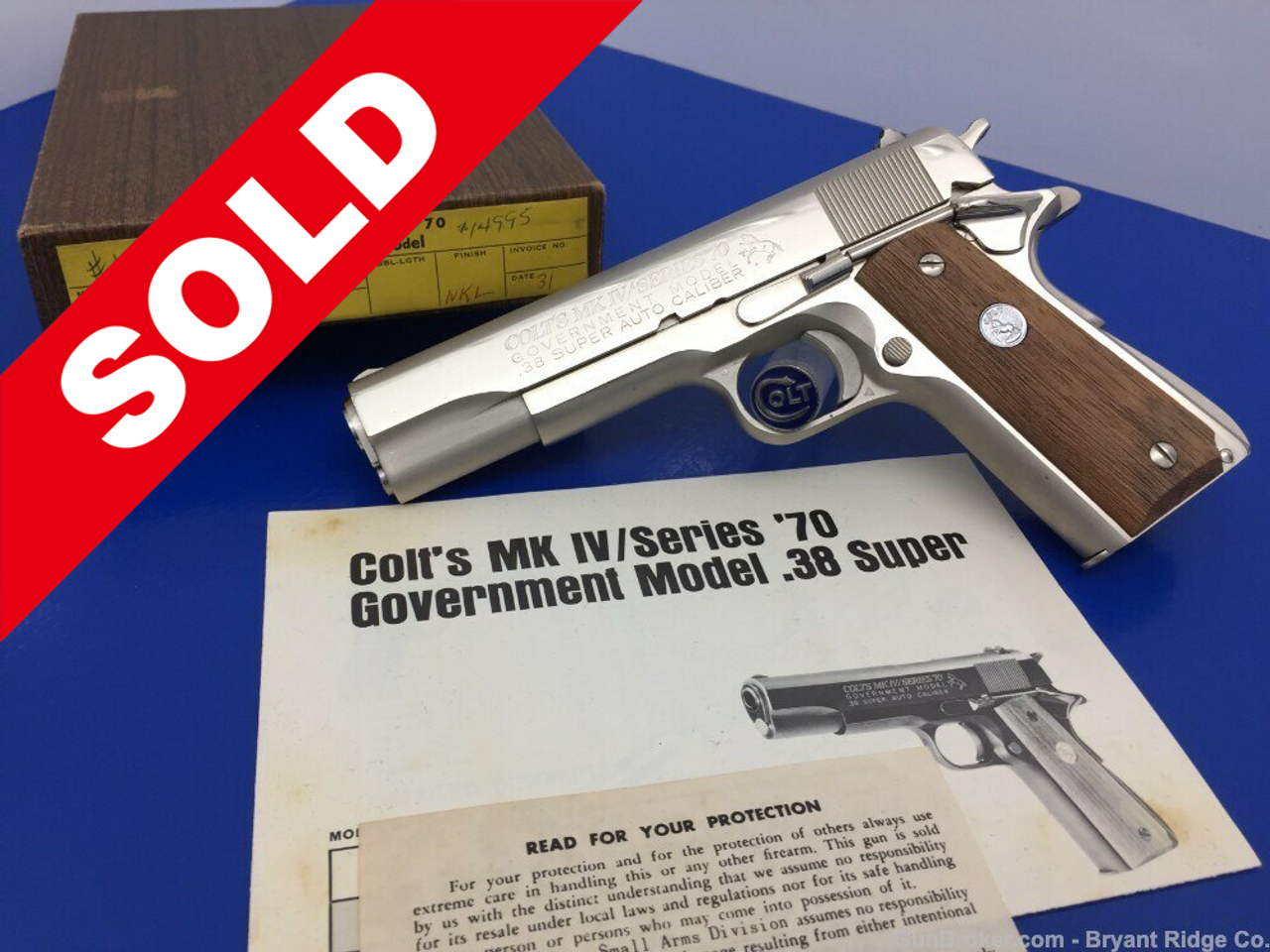 【so】COLTGOVERNMENT Series 70 エアガン Colt MK IV/Series 70 Co2 Blowback Airsoft Pistol Silver/ Wood