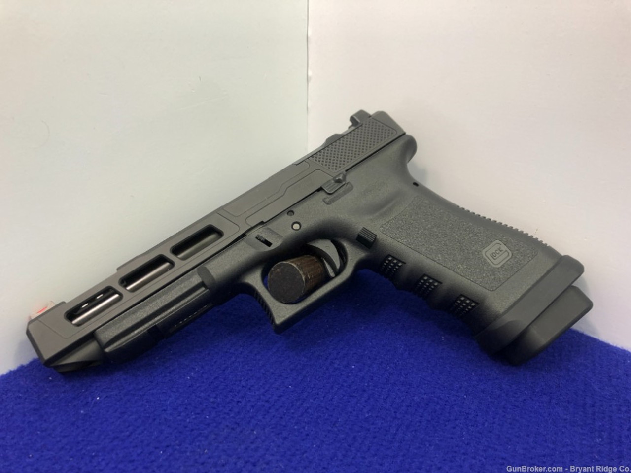 F*.様 GLOCK 34 3rd Generation Glock 34 Gen 3 9mm Luger Pistol 5.31 Barrel 10+1 Round Black