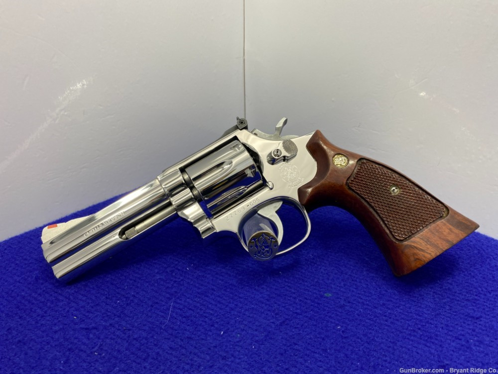 SOLD* 1982 Smith Wesson 686 BREATHTAKING BRIGHT STAINLESS