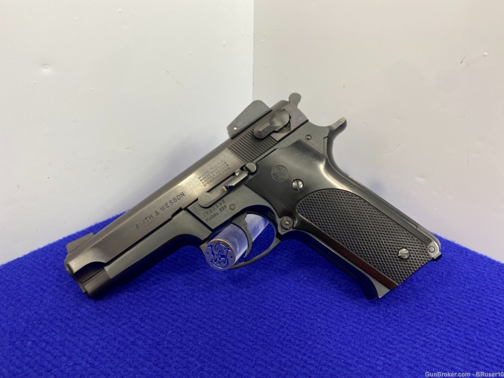 SOLD* 1982 Smith Wesson 559 Blue 9mm 4