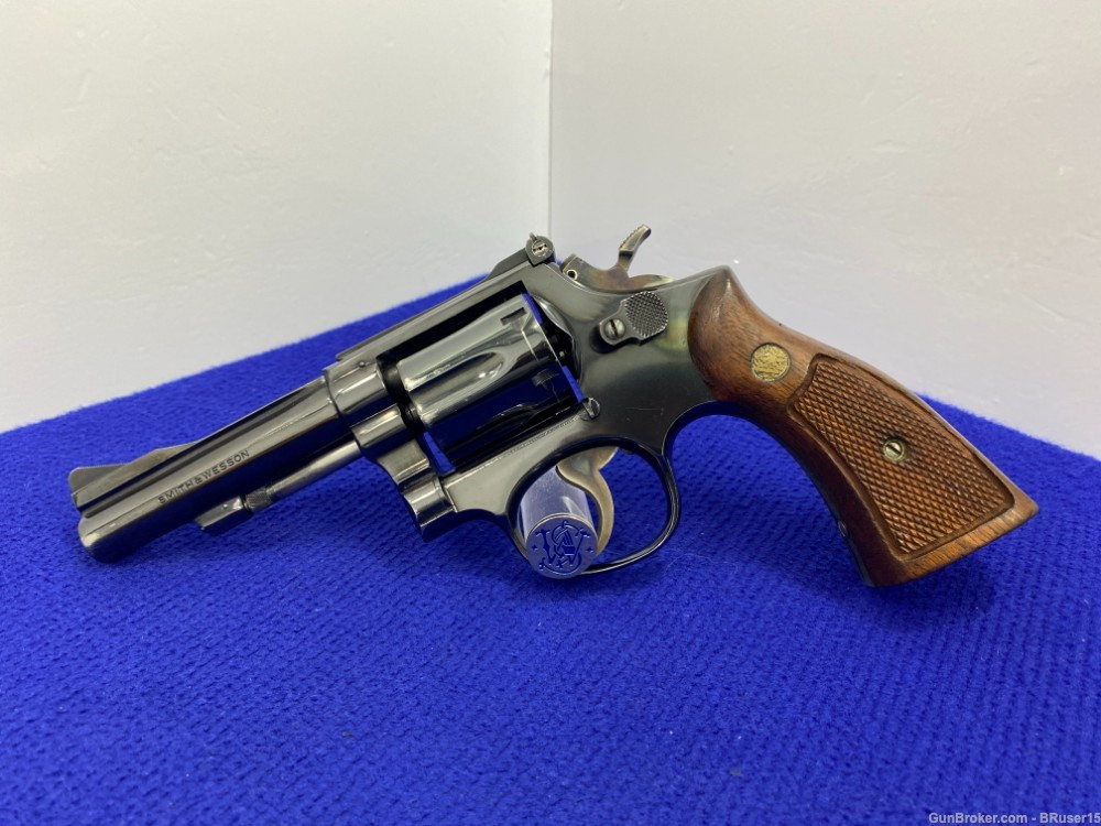 Smith & Wesson リボルバー SOLD* 1971 Smith Wesson Model 15-3 .38 Spl 4