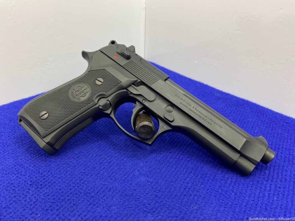 Beretta 92F ガスガン ブラック SOLD* 1985 Beretta 92F 9mm Black 4 3/4