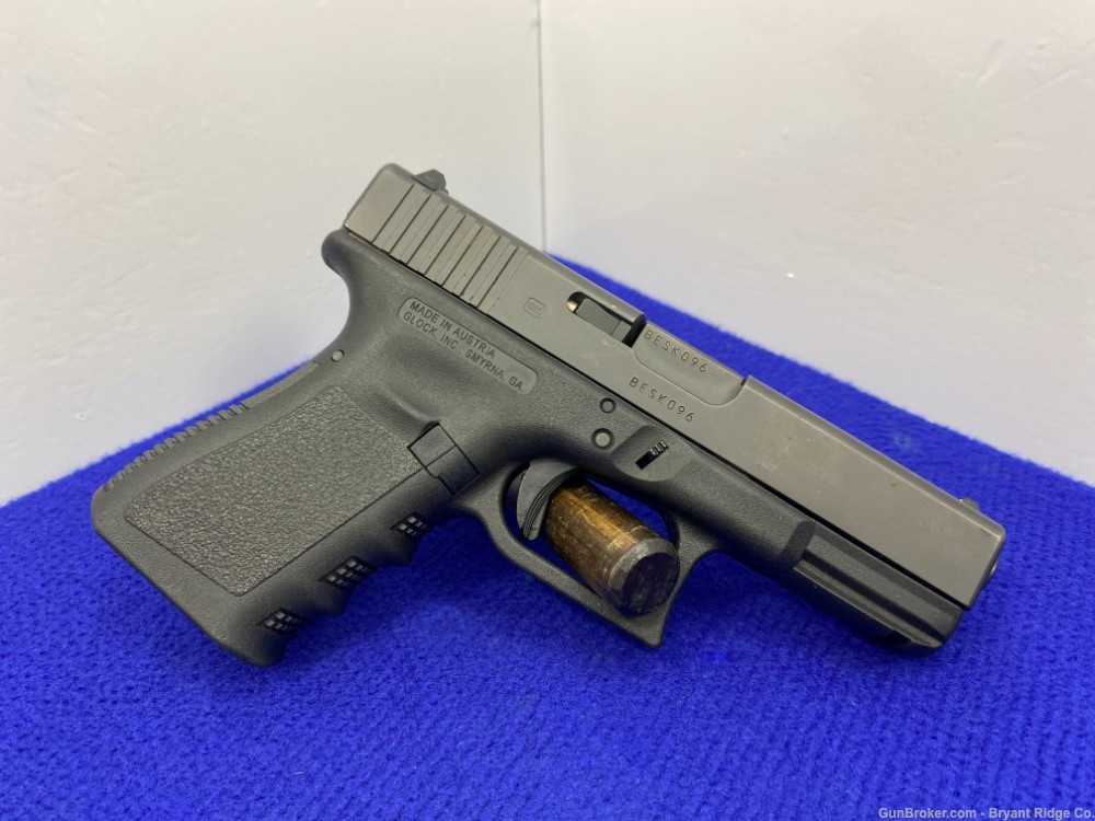 SOLD* Glock 19 Gen3 Black 9mm 4.01