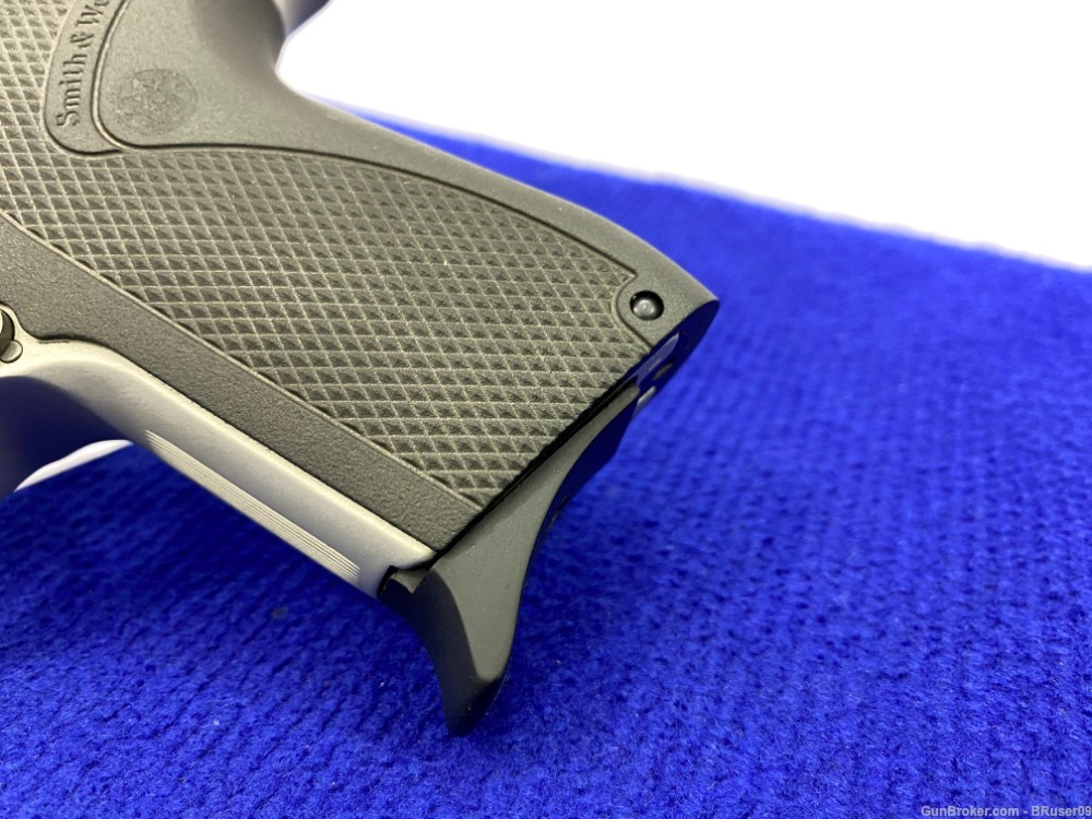 SOLD* Smith Wesson 6946 9mm Stainless 3.5
