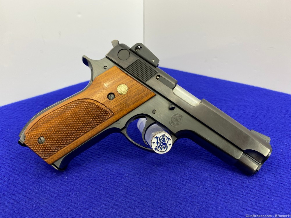 SOLD* 1982 Smith Wesson 539 9mm 4