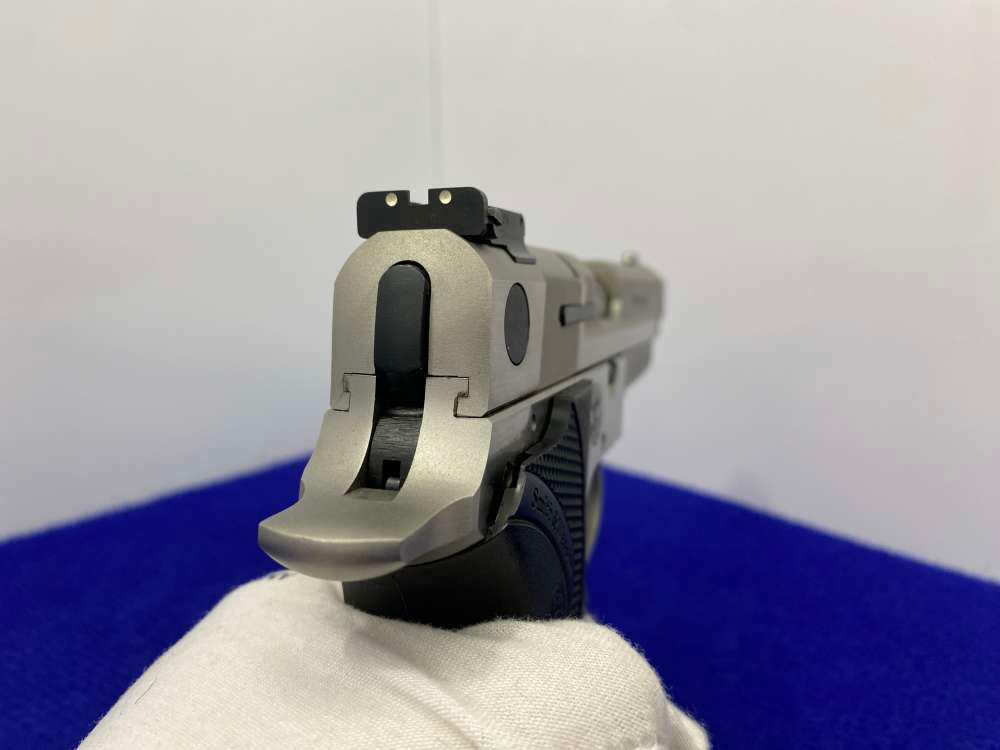 SOLD* 1994 Smith Wesson 6906 SD-9 9mm -EXTREMELY RARE STOCKING