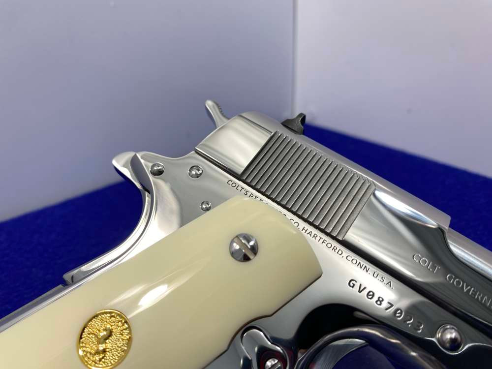 Colt 1911 Classic Government .45 ACP *STUNNING BRIGHT STAINLESS