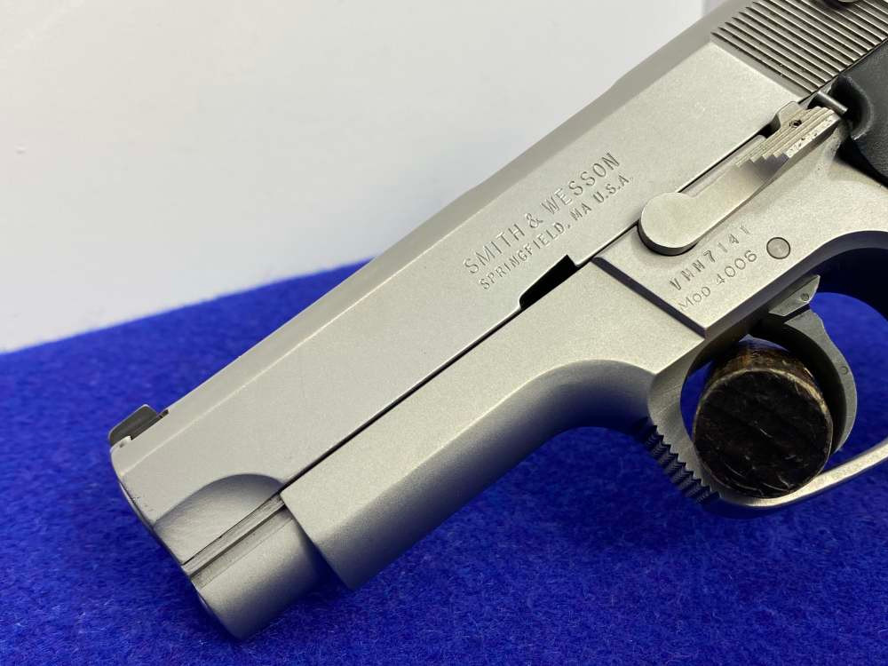 Smith & Wesson 4006 .40 S&W Stainless 4