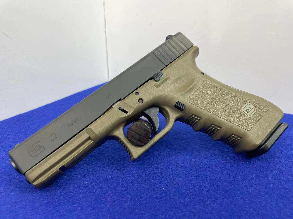 Glock 22 Gen4 40 S&W Black/OD Green 4.48