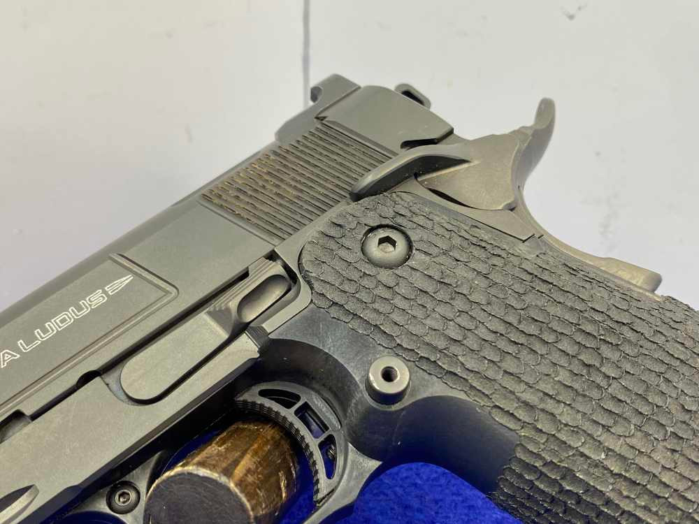 STI Model 2011 9mm Black 4